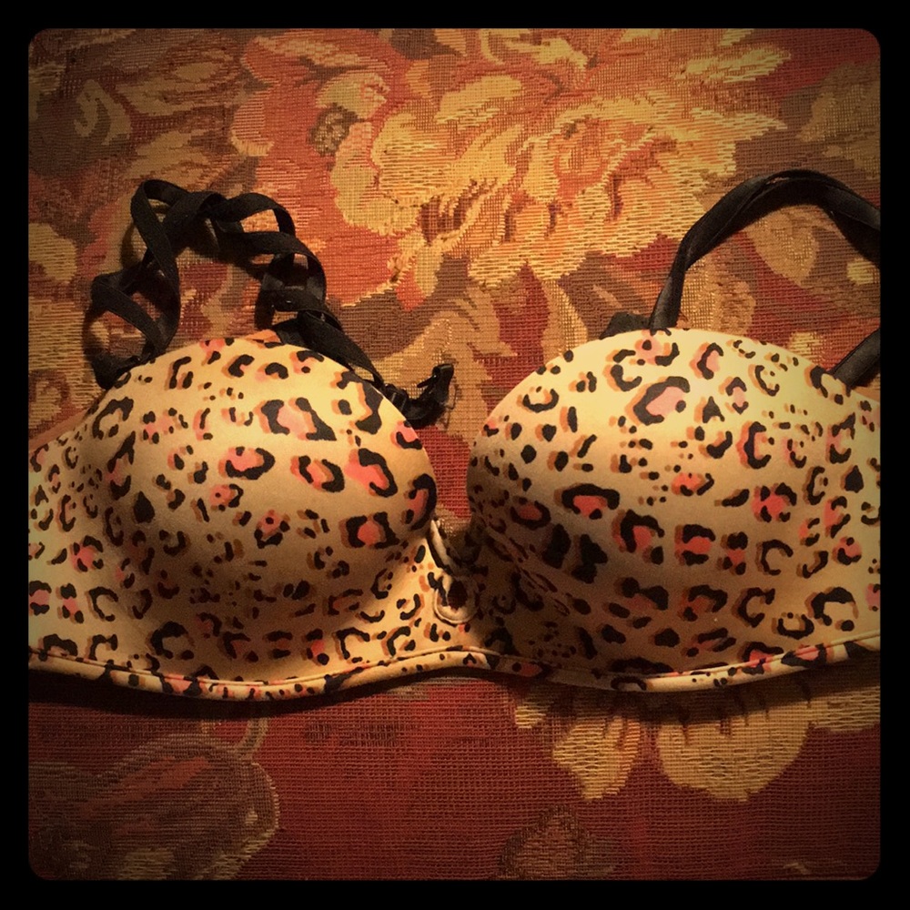 VS Bombshell animal print push-up bra 32aa